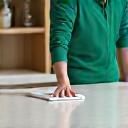 전문가가 청소하는 모습